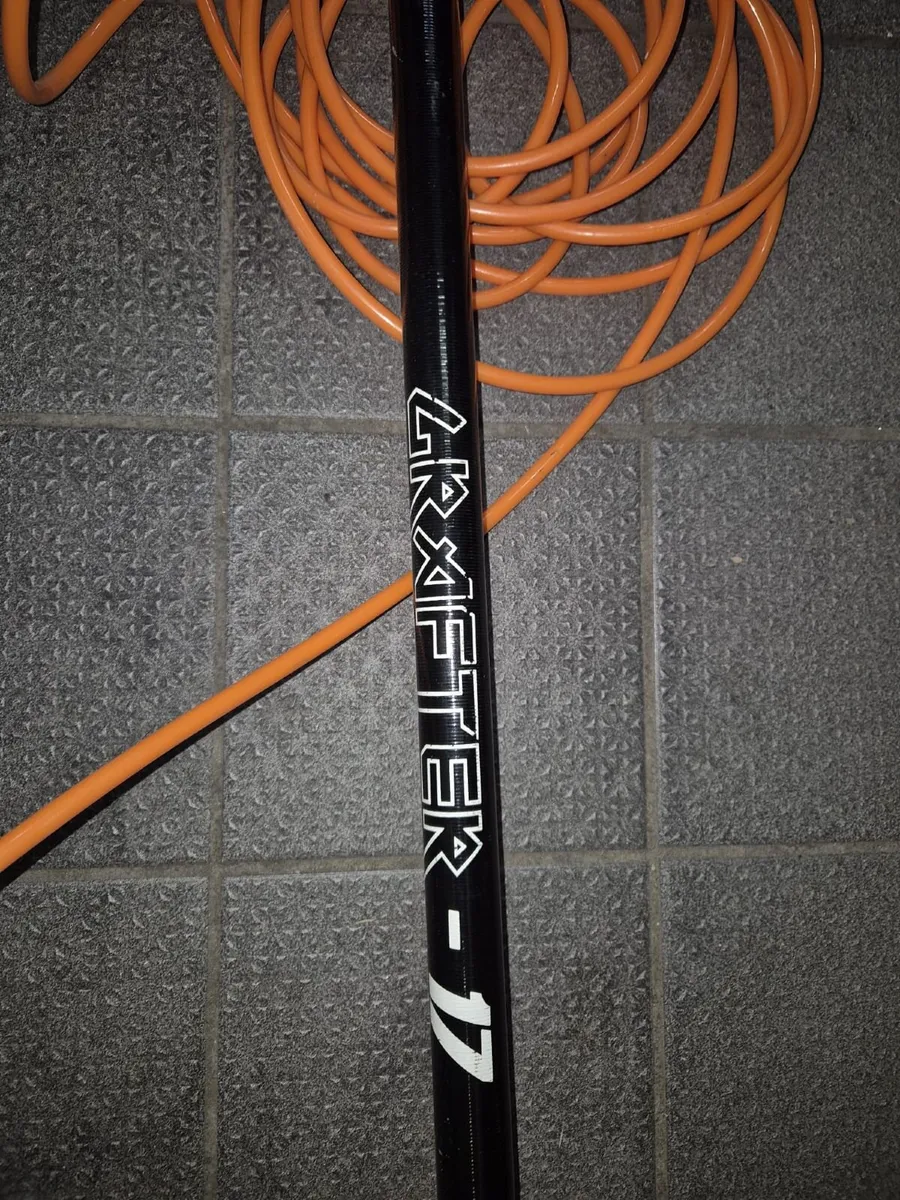 Window Cleaning Pole - 17' extendable - Image 3
