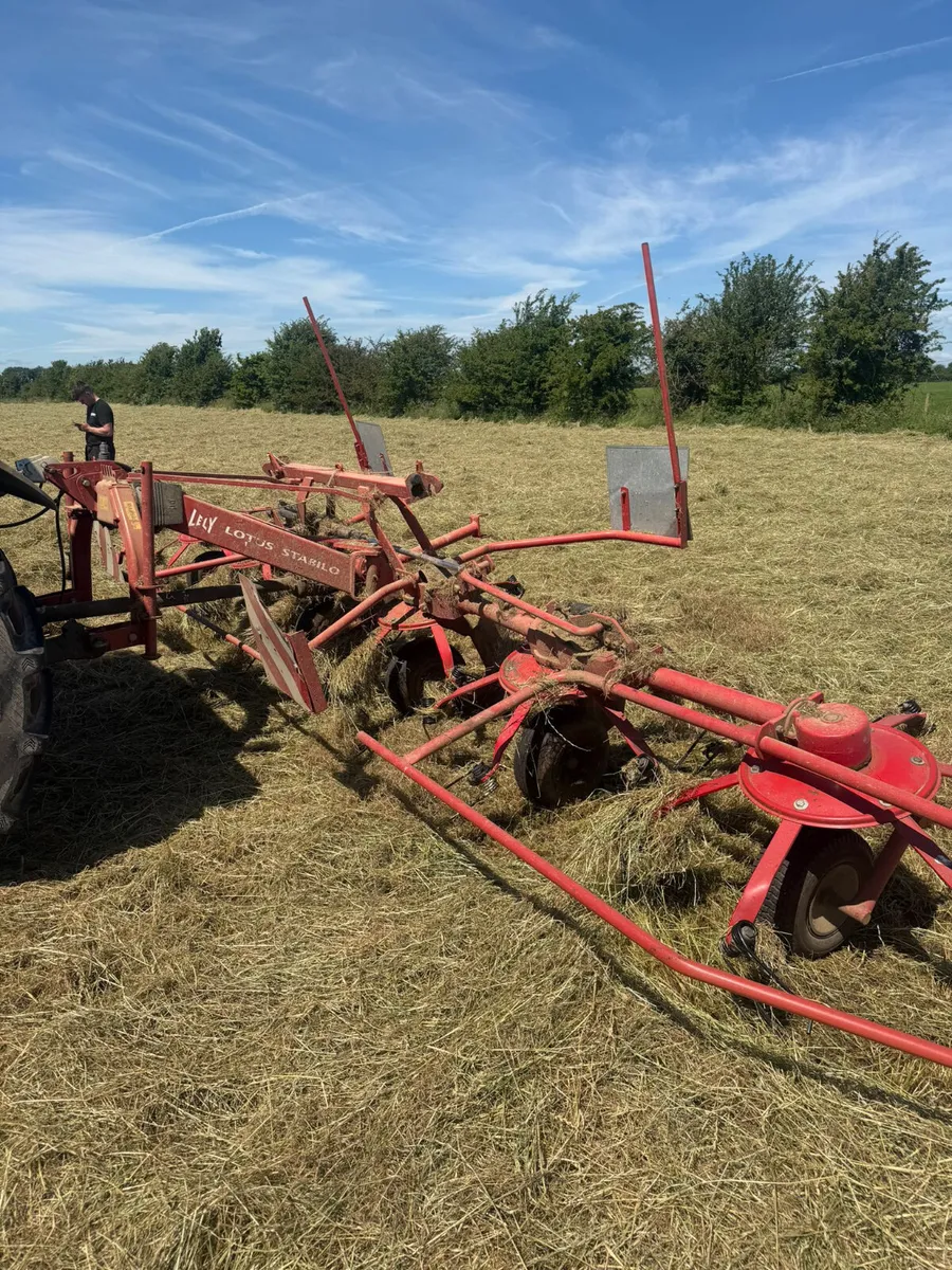 Lely 675 tedder - Image 1