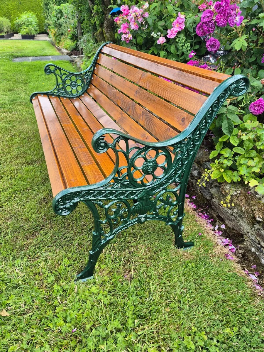 Cast iron Garden bench - Image 1