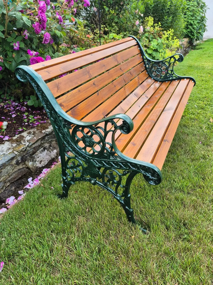 Cast iron Garden bench - Image 2