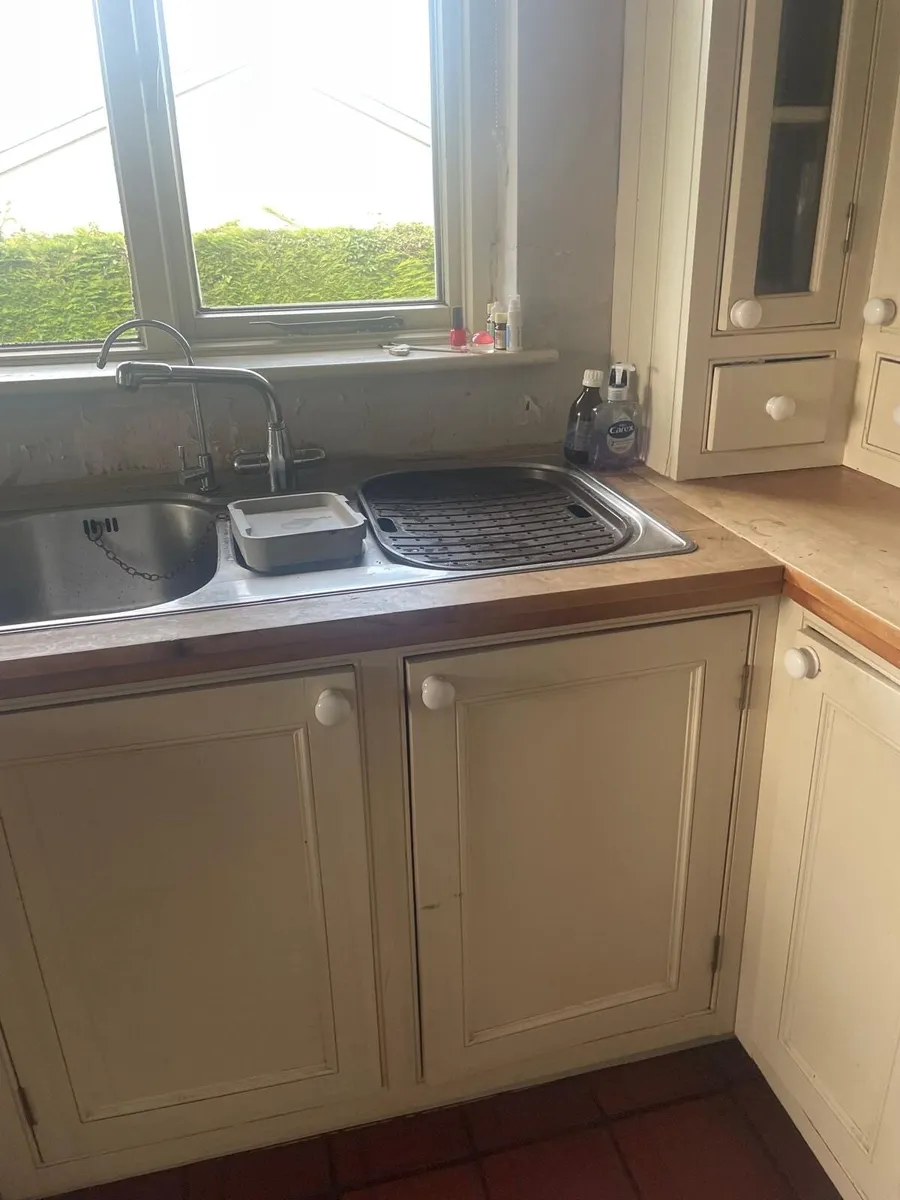 Kitchen - Image 3
