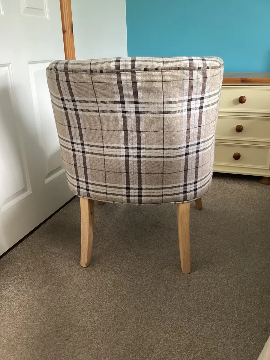 Chair - Image 3