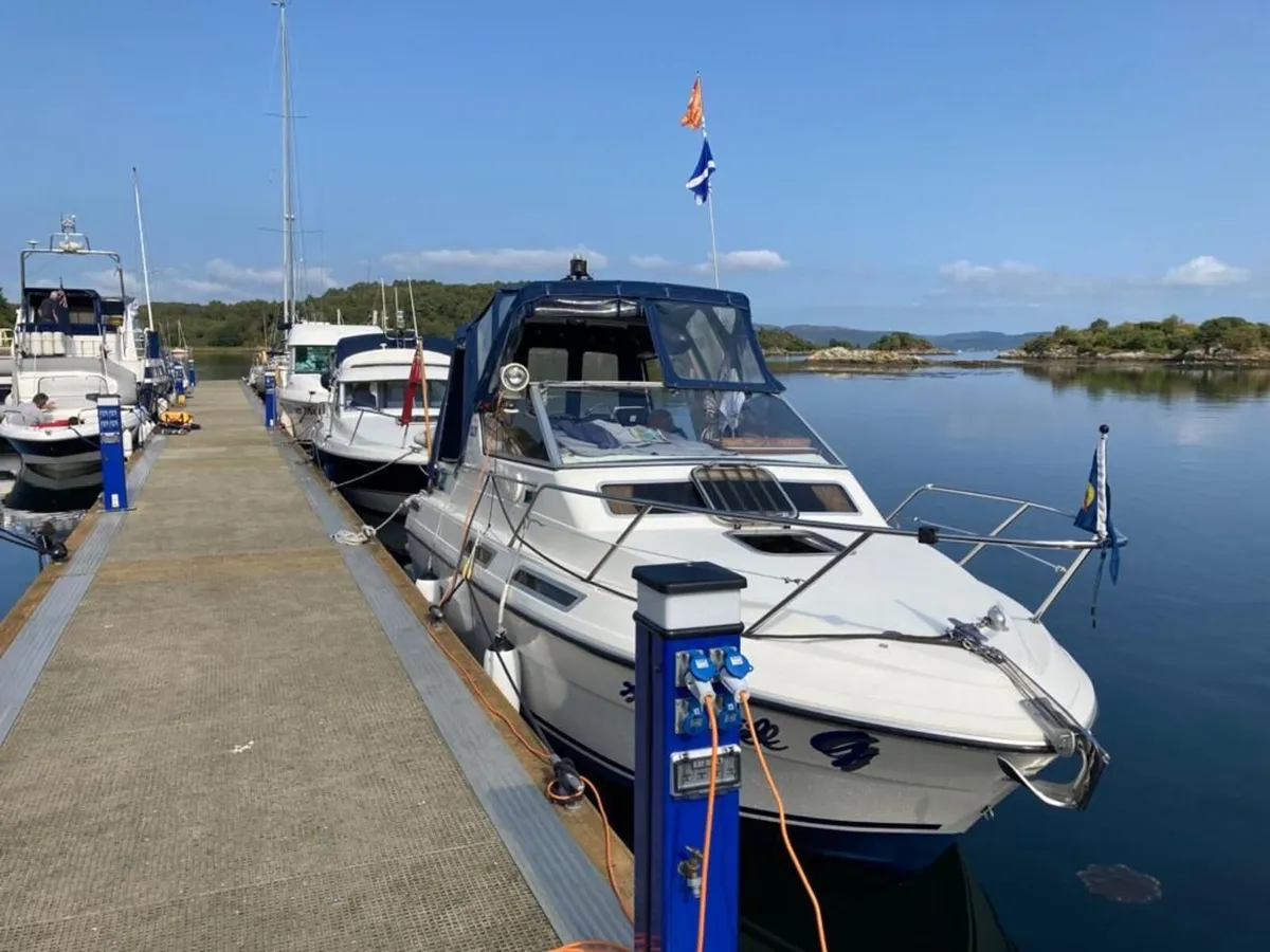 1990 Fairline Motor Boat - Image 1