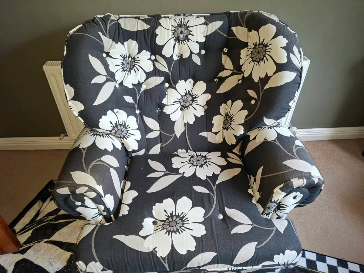 Armchair - Image 2