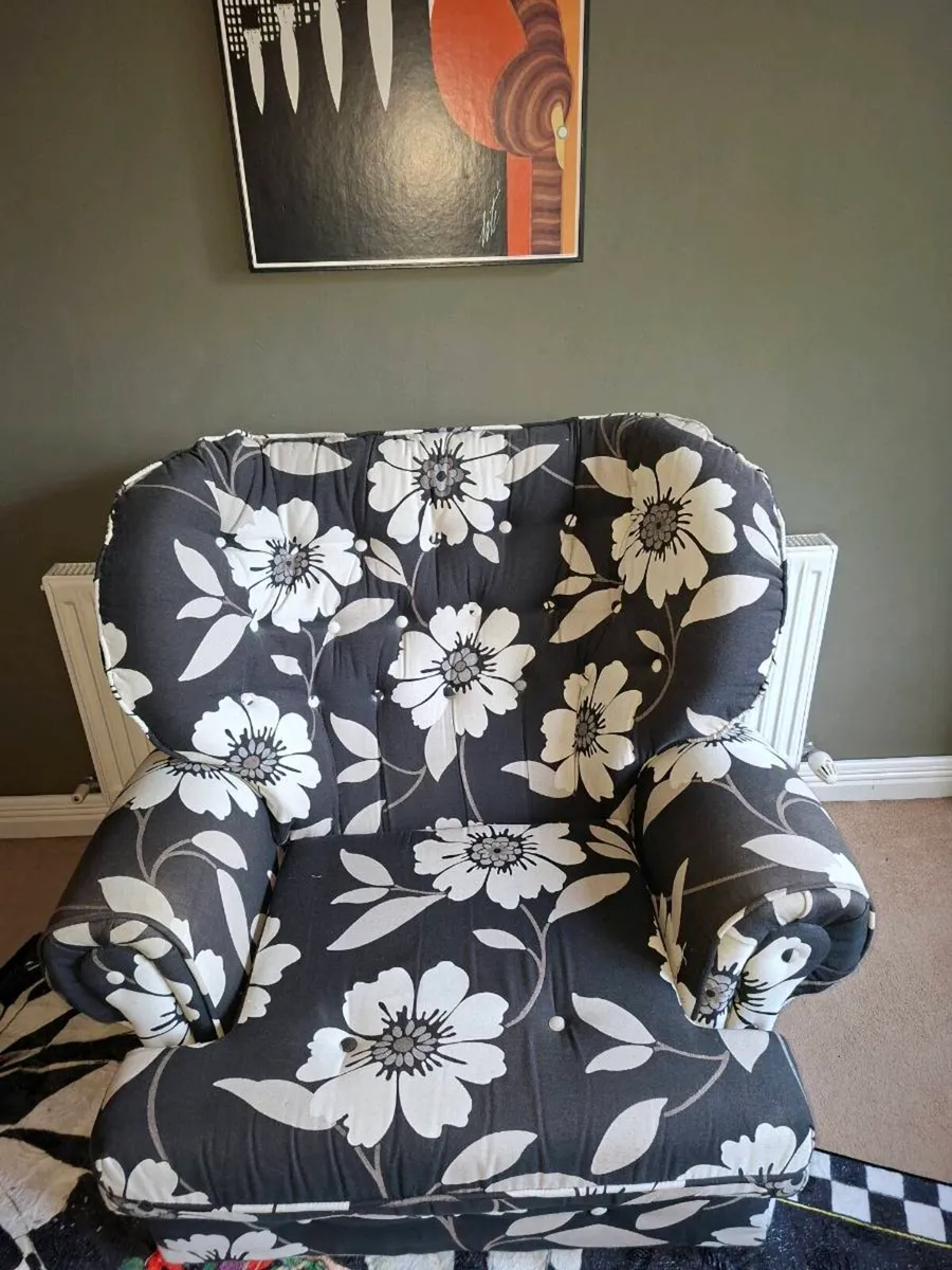 Armchair - Image 1