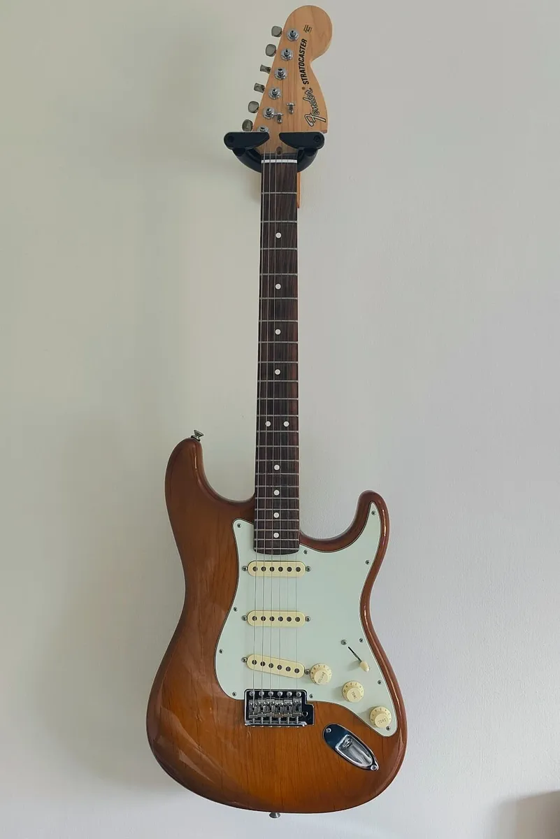 Fender Strat American Performer - Honey Burst - Image 2