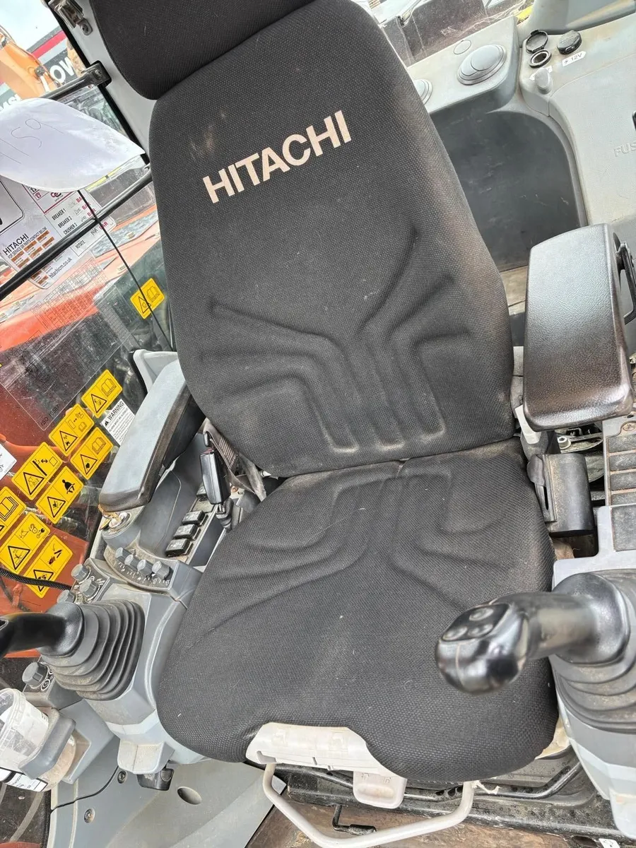 2022 Hitachi 130 LCN - Image 4