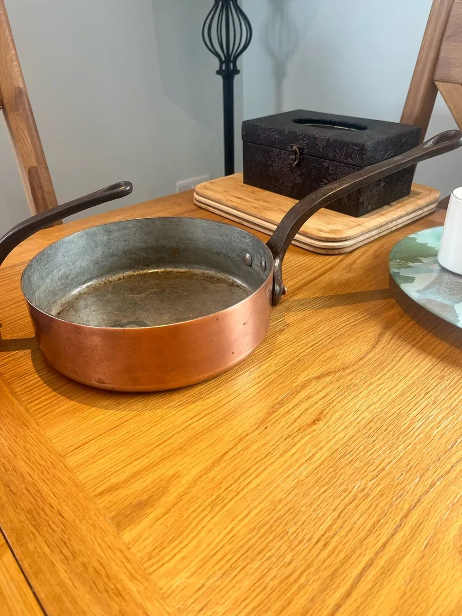 E. Dehillerin Paris Heavy Gauge Copper Saucepans - Image 2