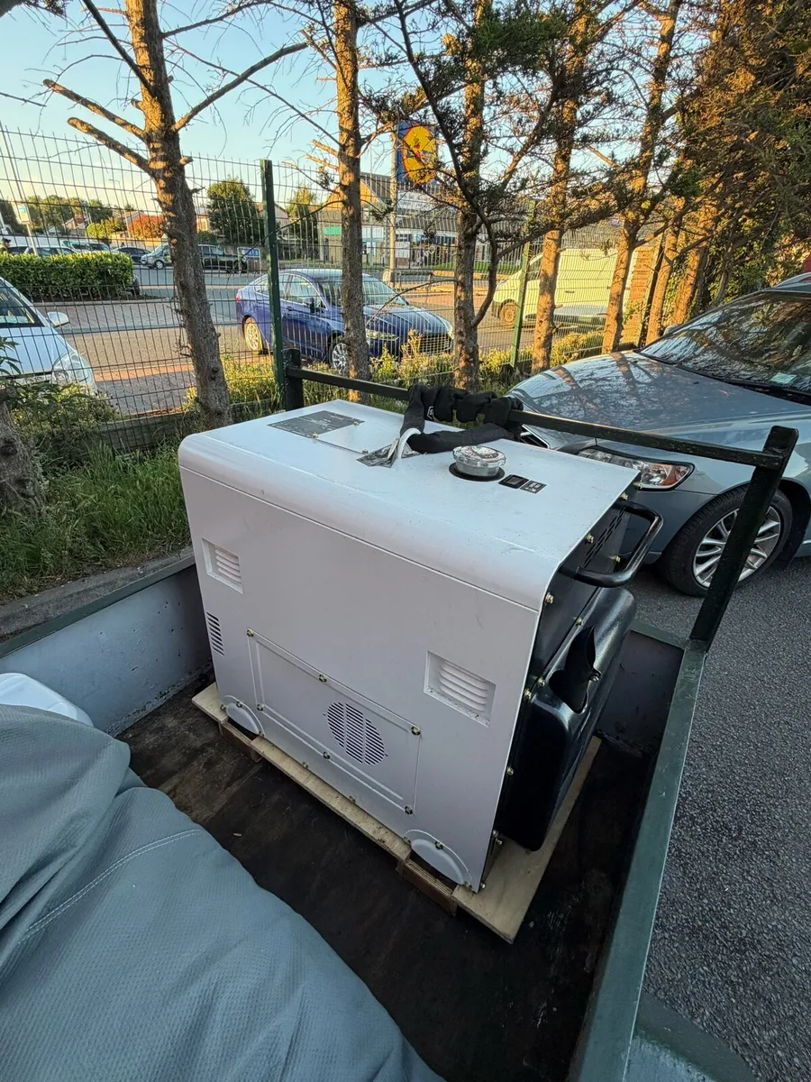 HYUNDAI 6KW / 7.5KVA DIESEL SILENT GENERATOR - Image 4
