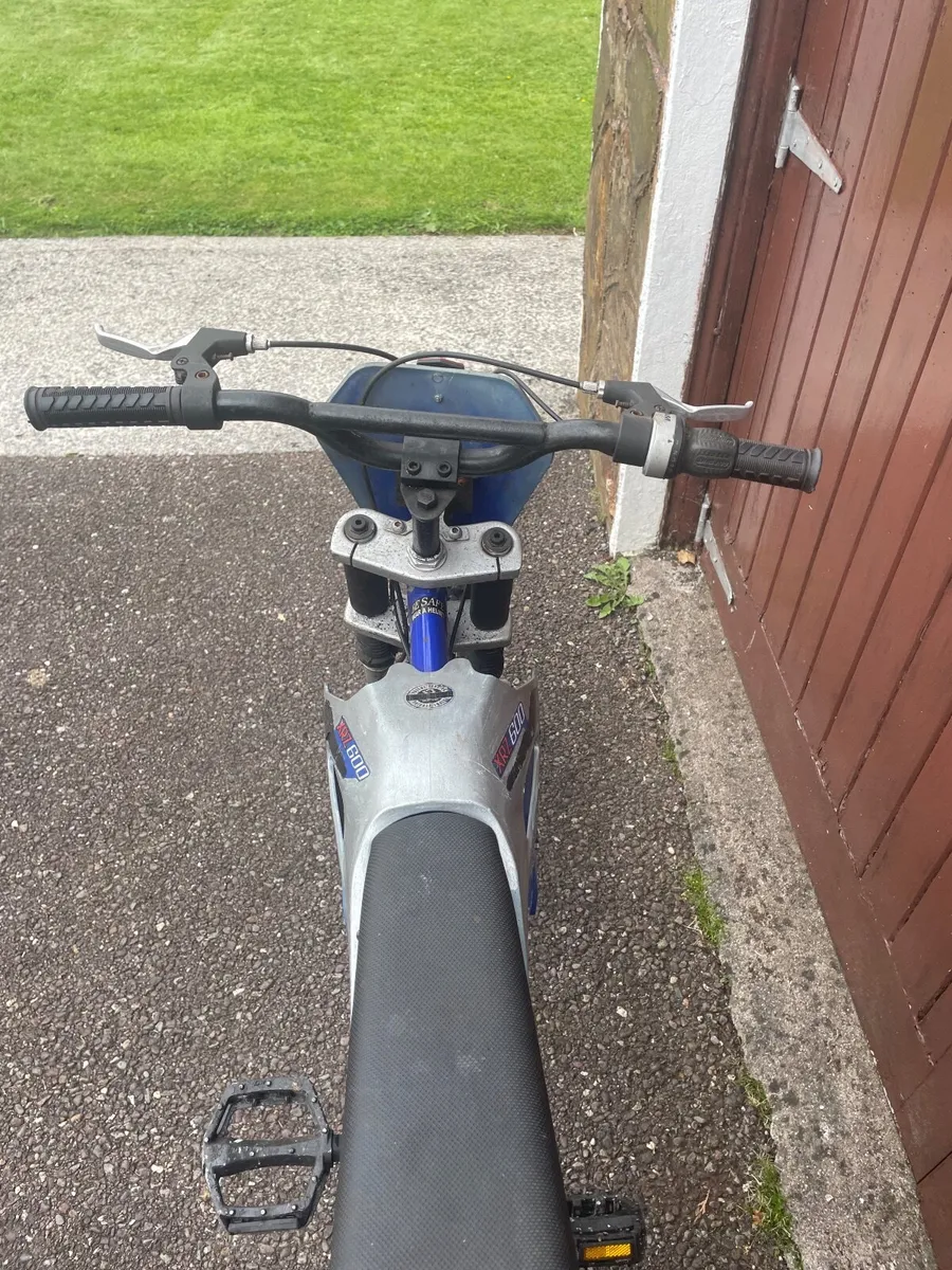 Child’s Bike - Image 3