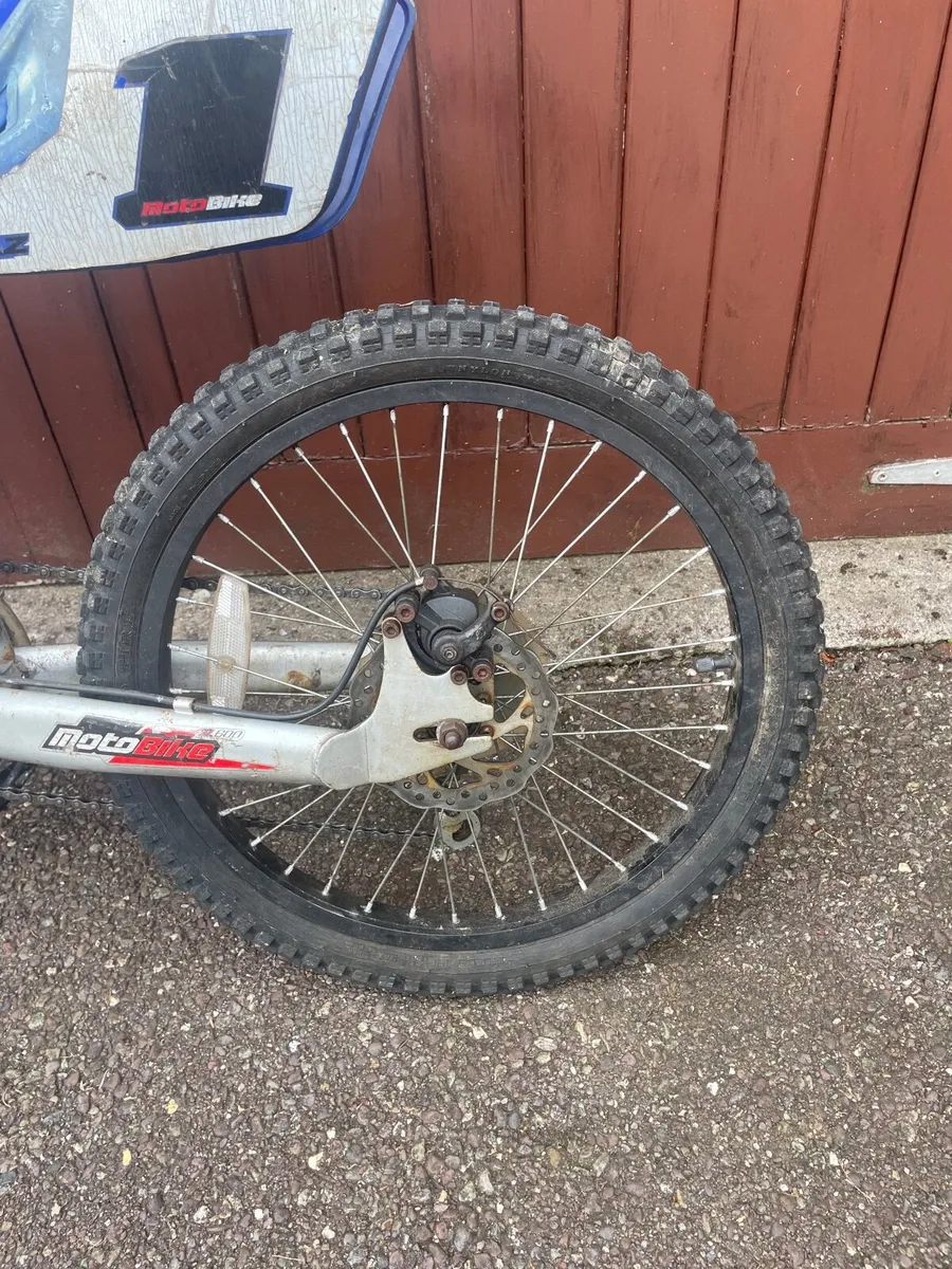 Child’s Bike - Image 4
