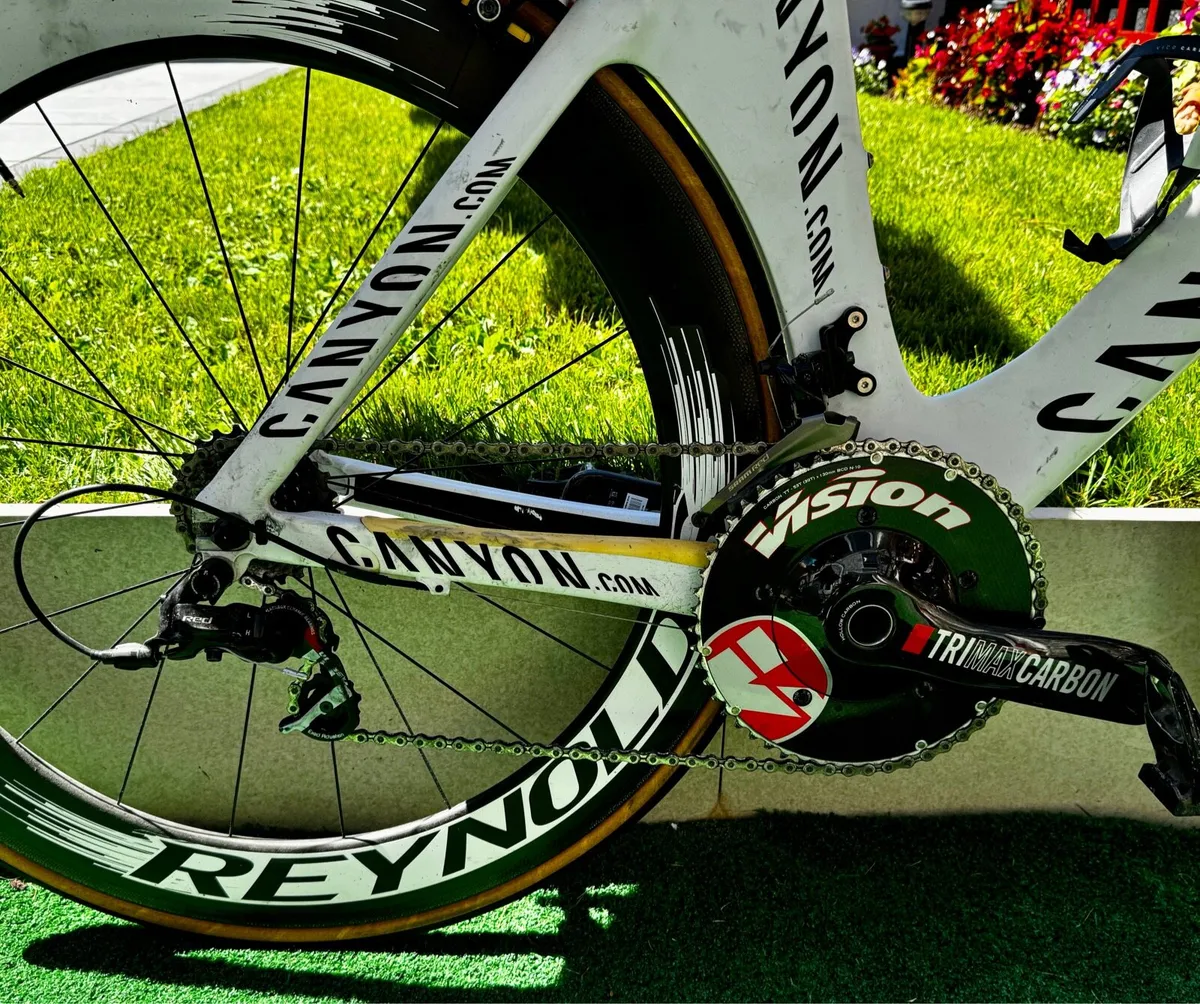 Canyon Speedmax CF Triathlon/TT BIKE - Image 2