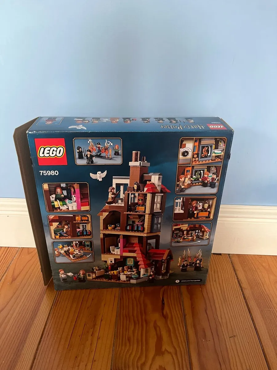 Harry Potter Lego Attack on the Burrow - Image 2