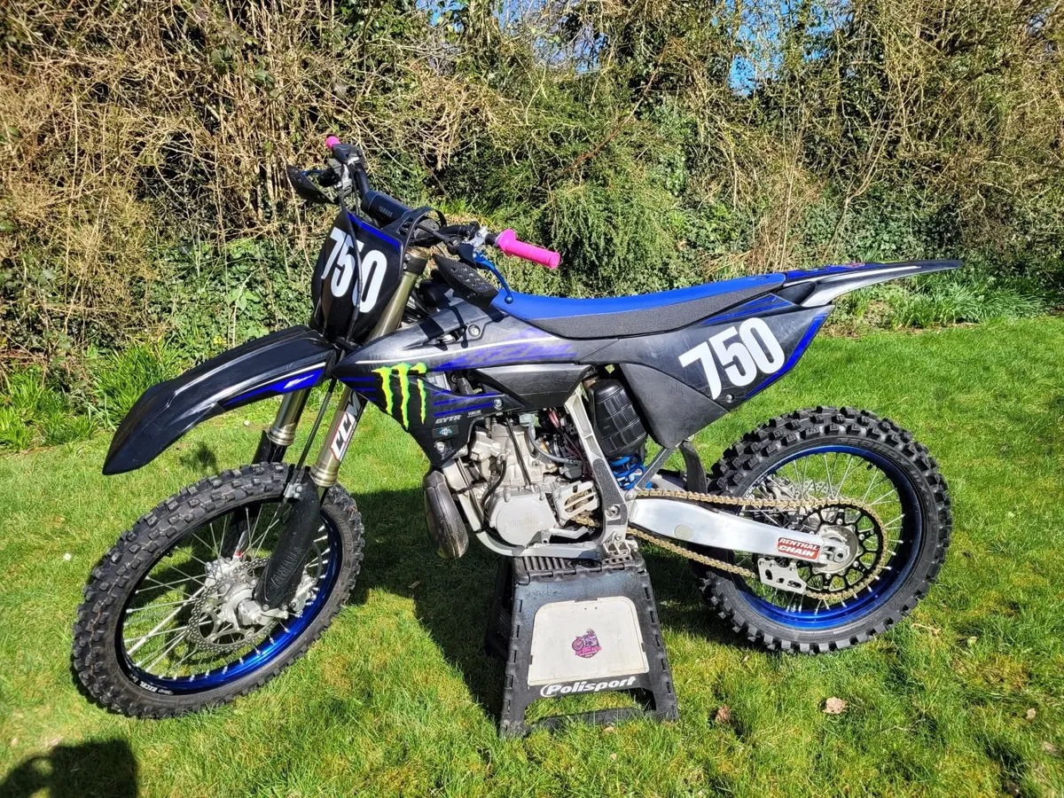 YZ250 Tiny hours from new. Ready to ride. - Image 4