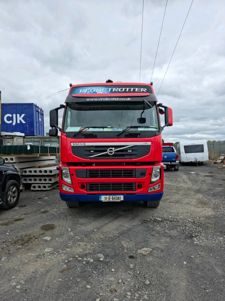 Volvo FM 330 with PM28.5 - Image 3