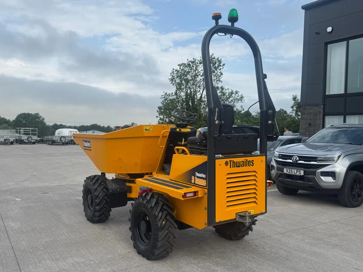 2025 THWAITES 3TON MACH2080 SWIVEL - Image 2