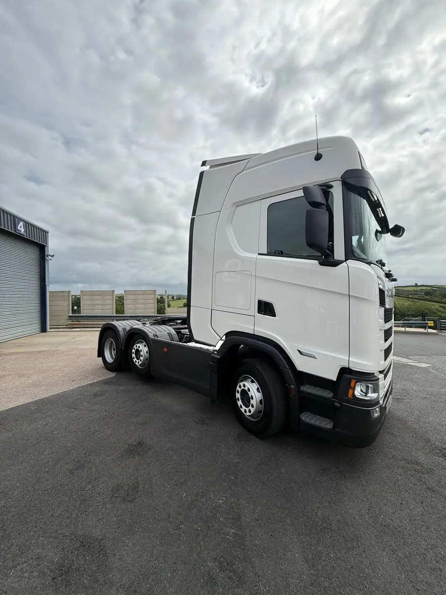 SCANIA 2025 560 S HIGH 6X2/2 - Image 2