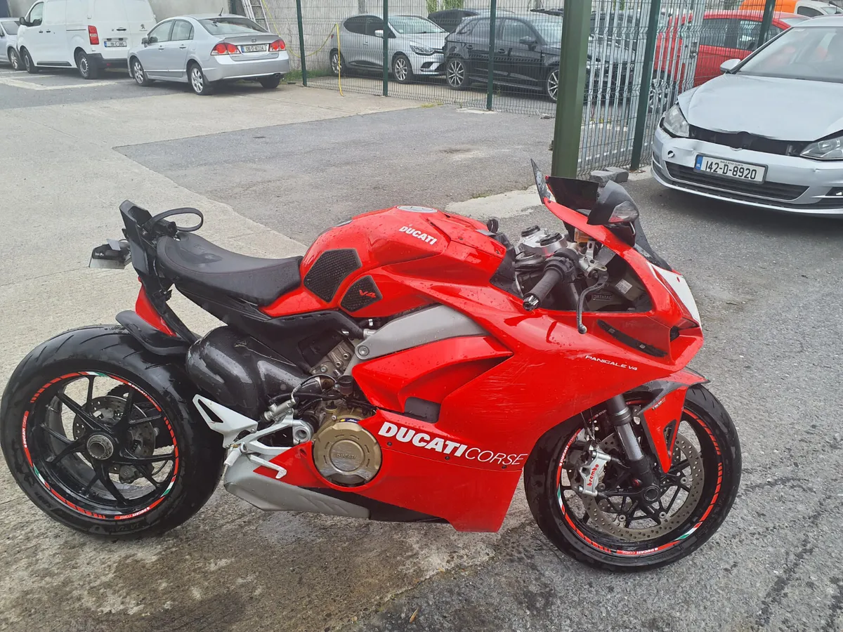 Ducati Panigale V4 2019 damage repairable - Image 2