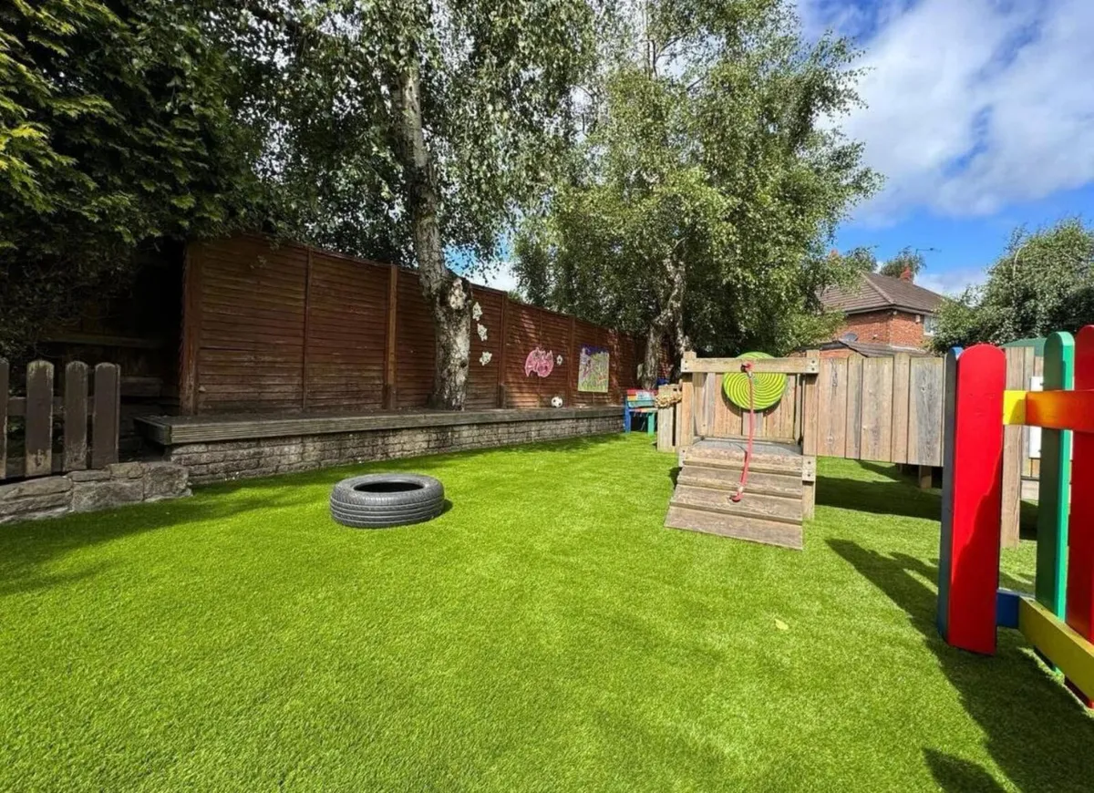 Brand new artificial grass. - Image 1