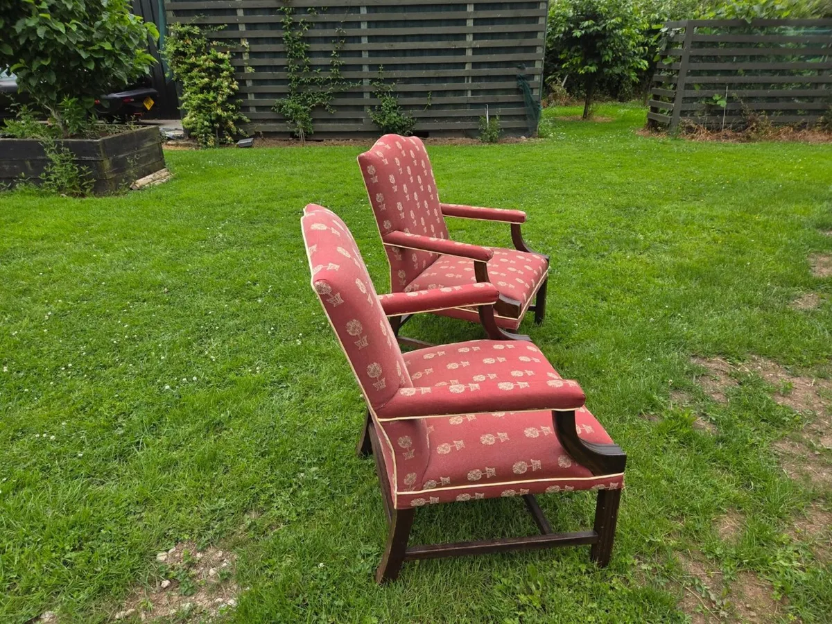 Pair of high quality hardwood chairs - Image 3