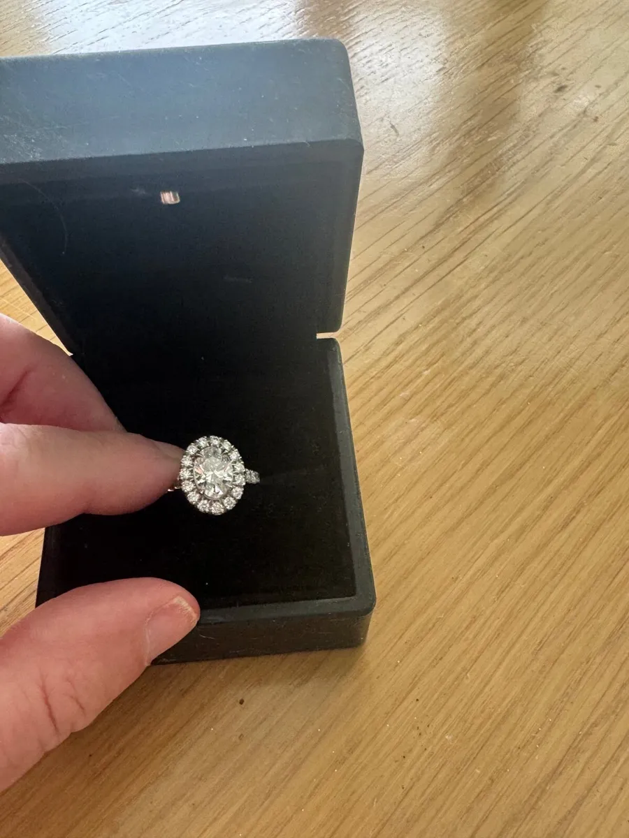 Diamond ring - Image 2