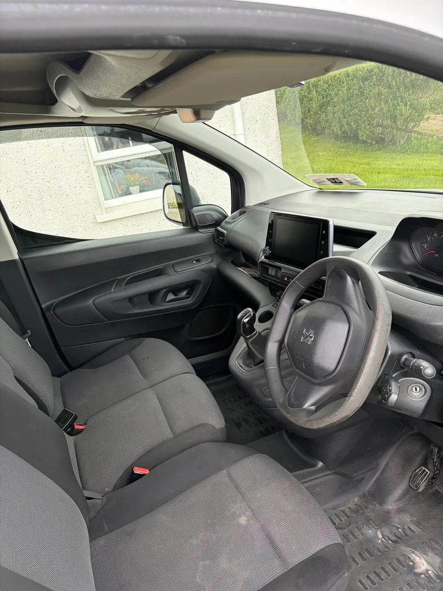 202 Peugeot Partner - Image 4