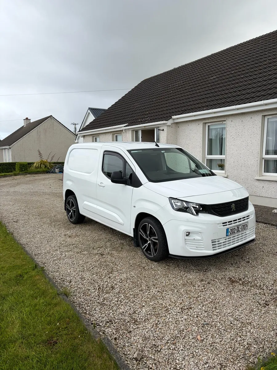 202 Peugeot Partner - Image 1