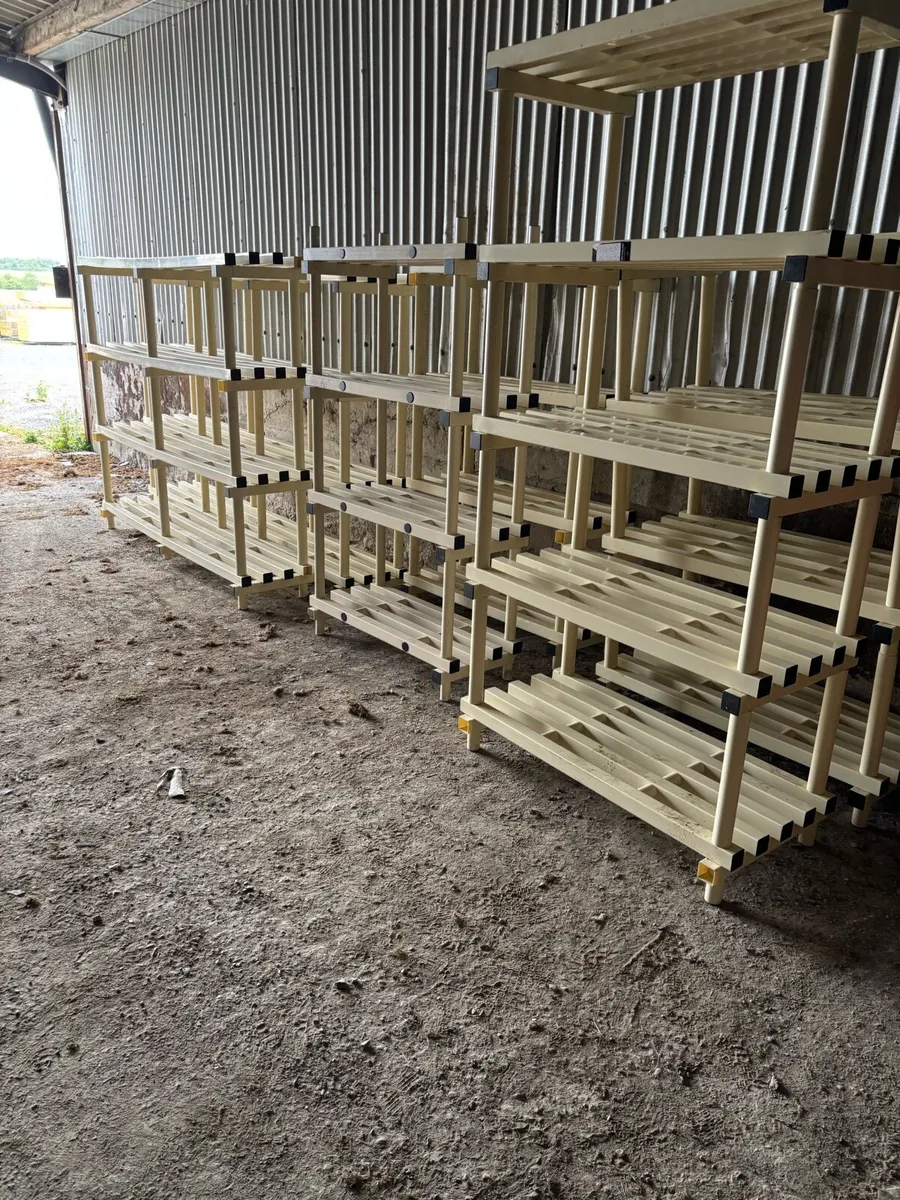 Plastic shelving    4tier. Inexcellant condition - Image 2