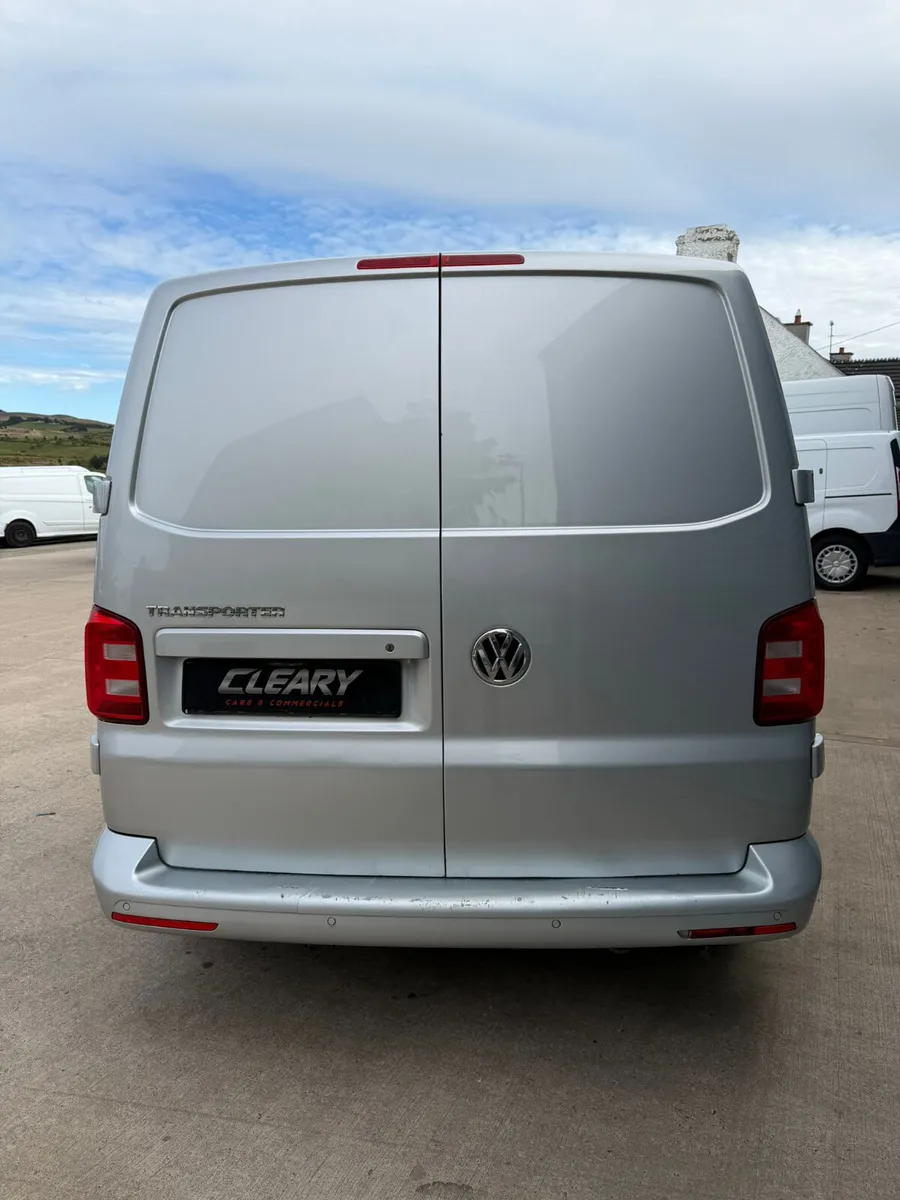 No Brexit Tax - Volkswagen Transporter 2019 - Image 4
