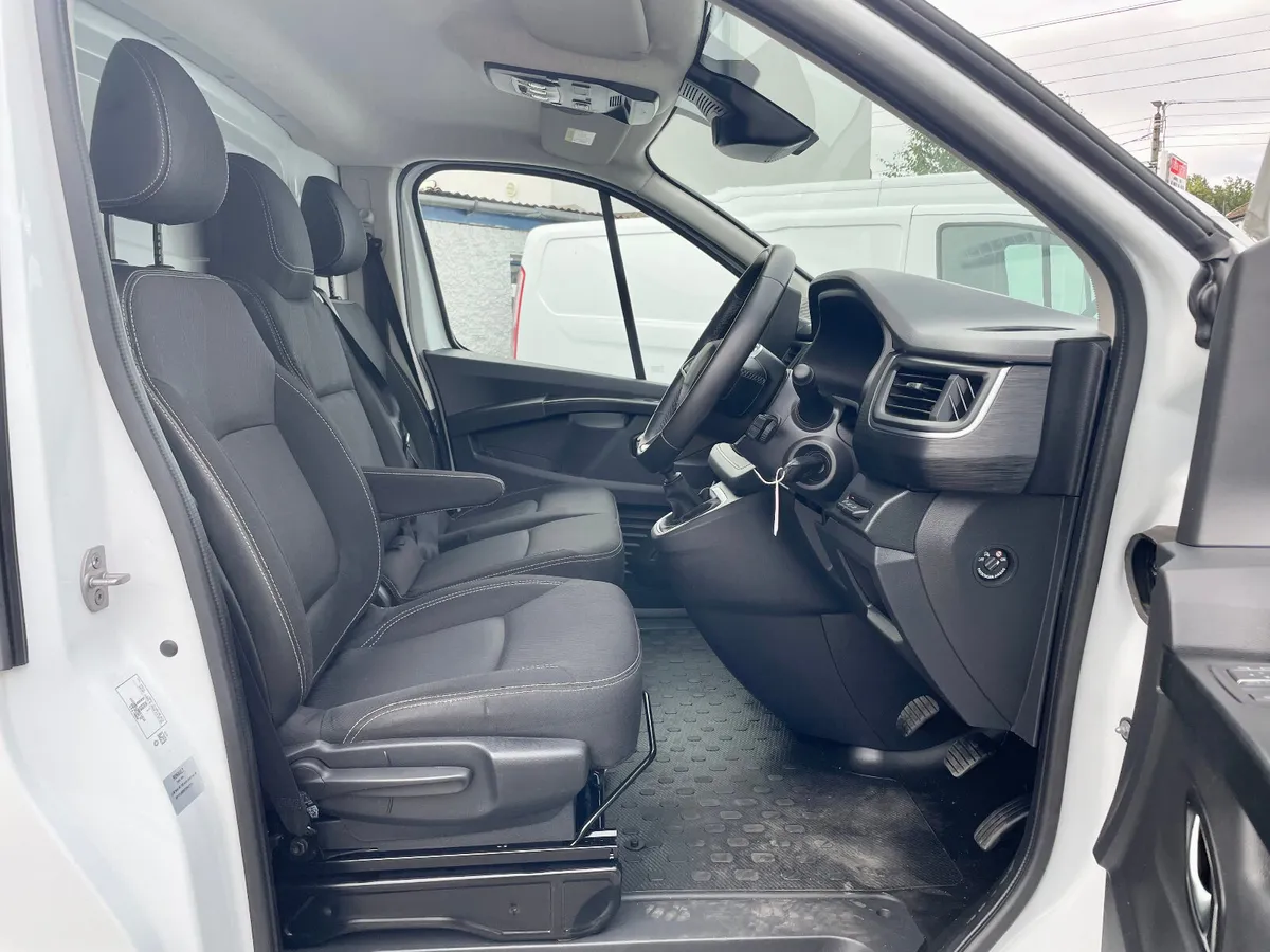 Renault Trafic LL30 Extra 2.0 DCI 130 BHP LWB,2024 - Image 4