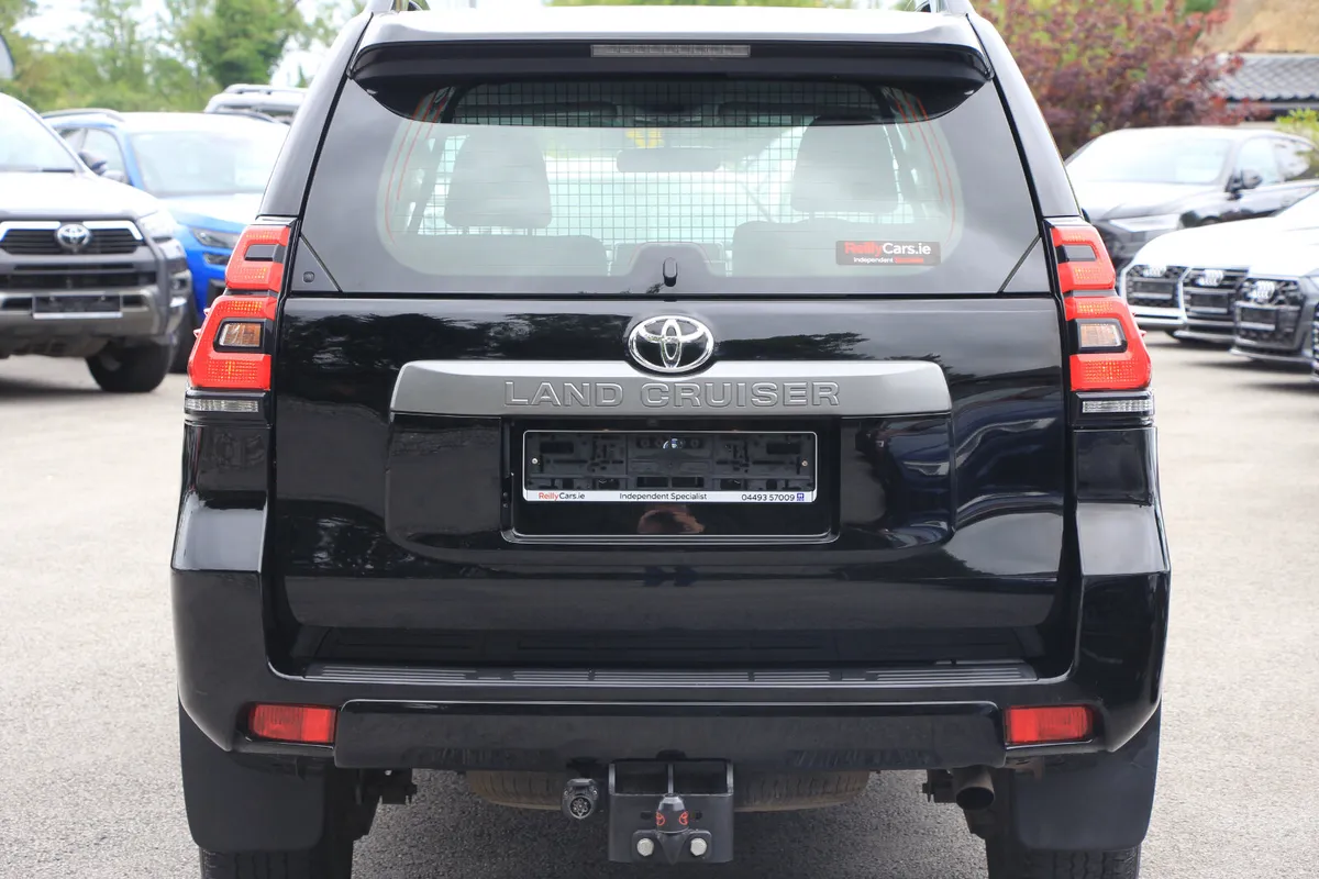 Landcruiser LWB* 2 Seat * Man * Low Kms - Image 4
