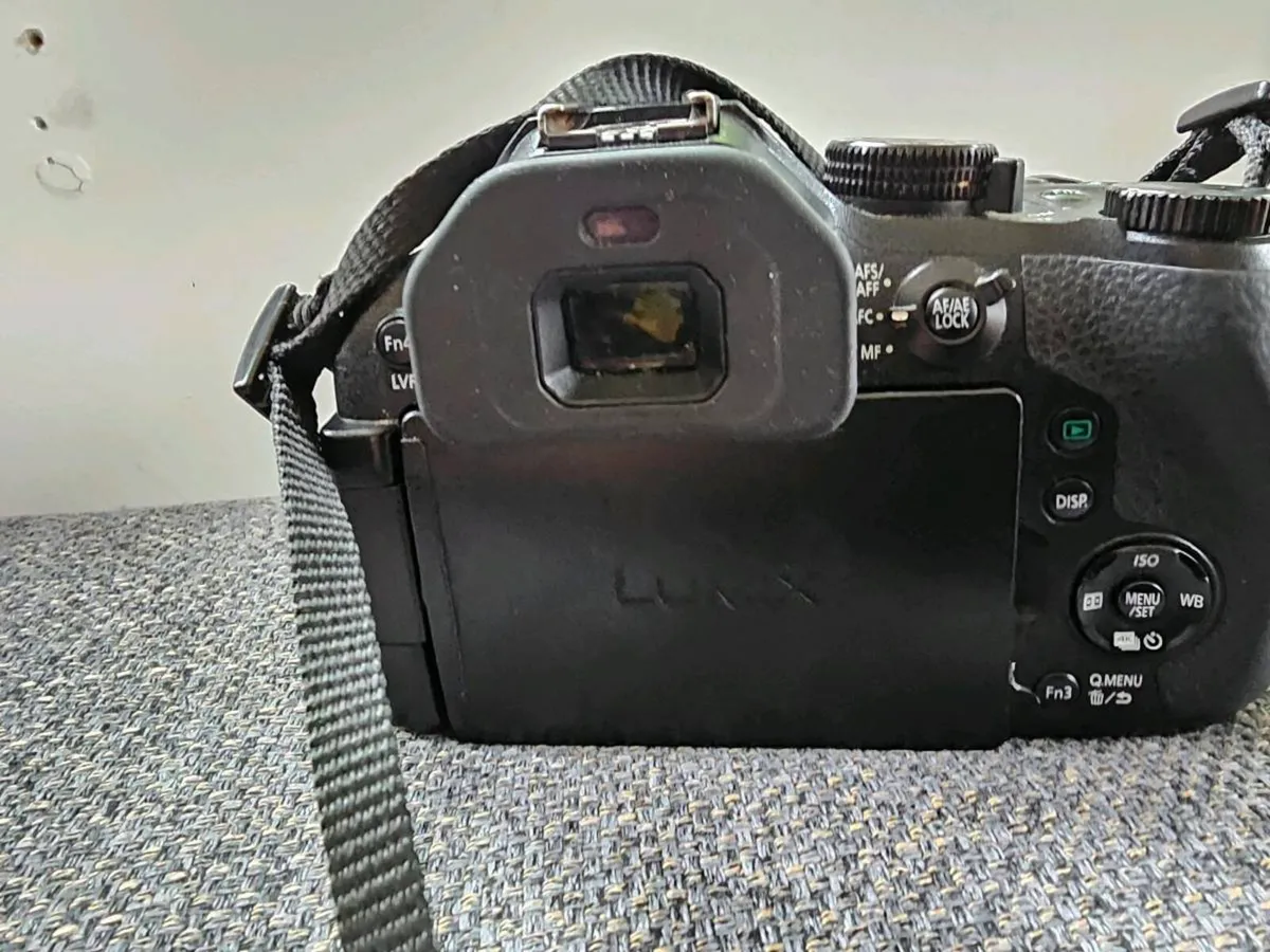 Panasonic Lumix DMC-FZ330 Bundle - Image 3