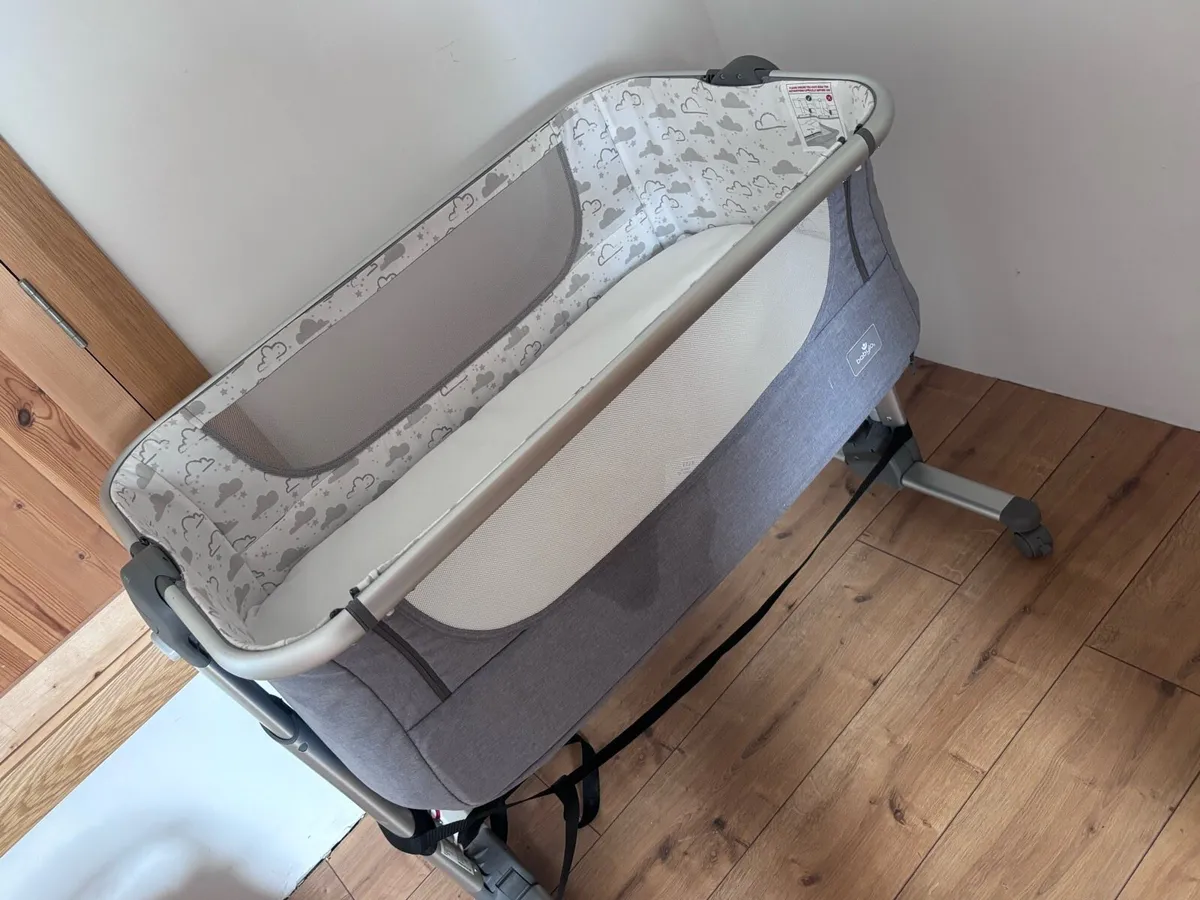 Baby co sleeper - Image 1