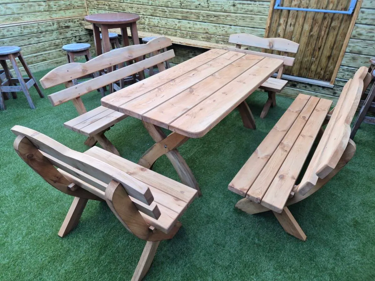 Garden furniture - Image 1