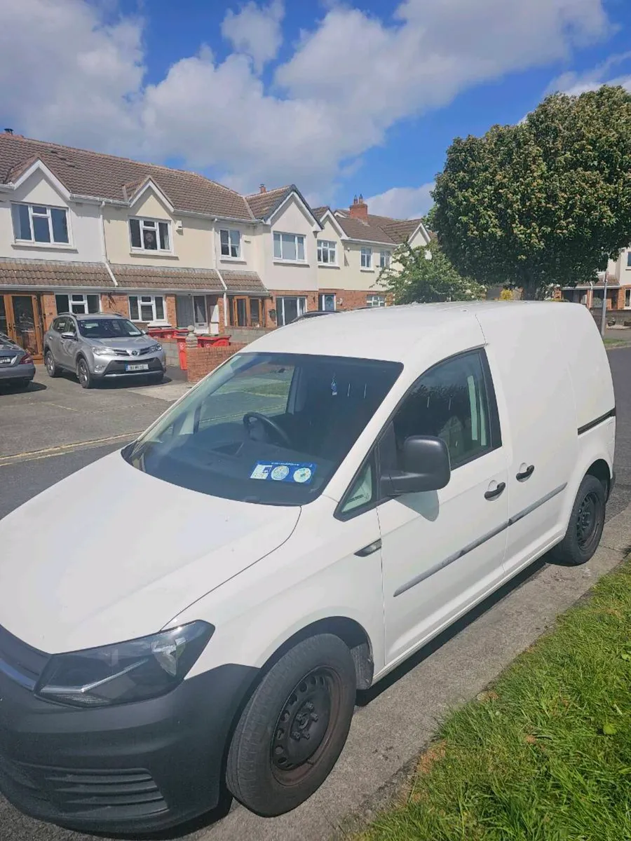 Low mileage vw caddy - Image 4