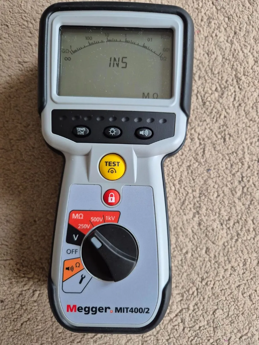 Megger Meter MIT 400 2 Insulation Tester - Image 3
