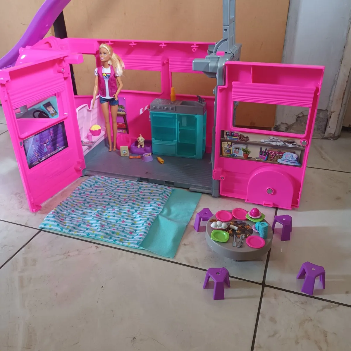 Barbie camper van - Image 4