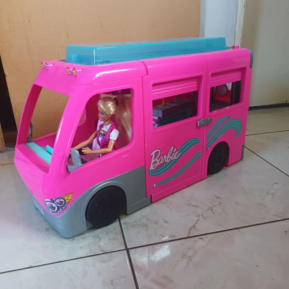 Barbie camper van - Image 3