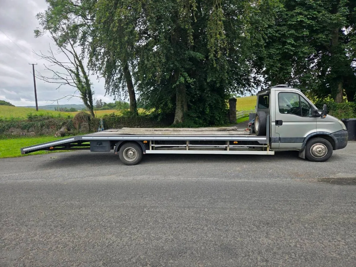 2011 Iveco Daily 7.5 t bever tail. - Image 1