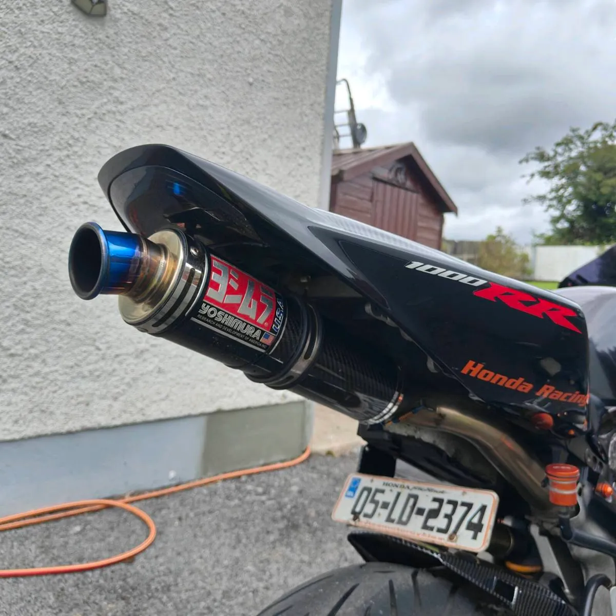 Honda CBR 1000rr. 2005 - Image 2