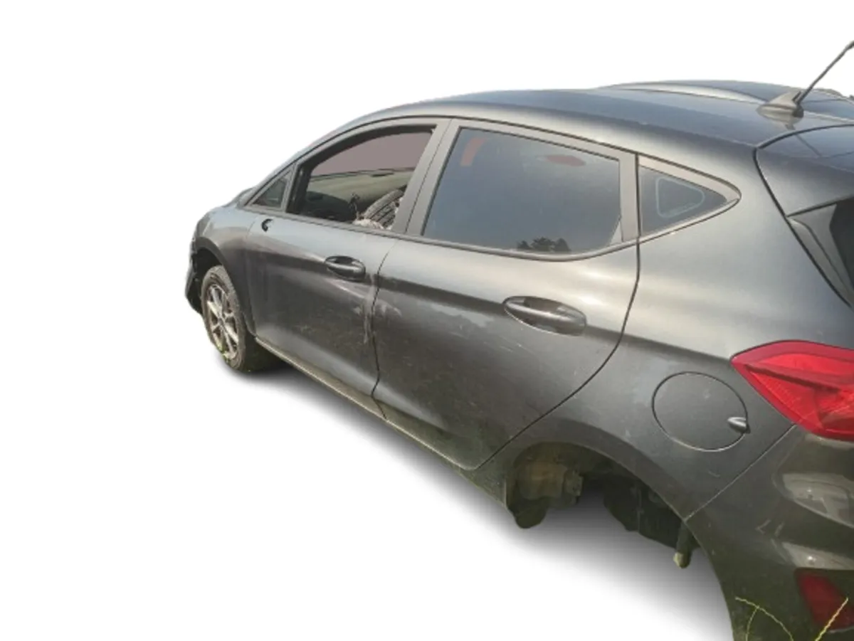 2018  Ford Fiesta 1ltr eco boost for parts - Image 2