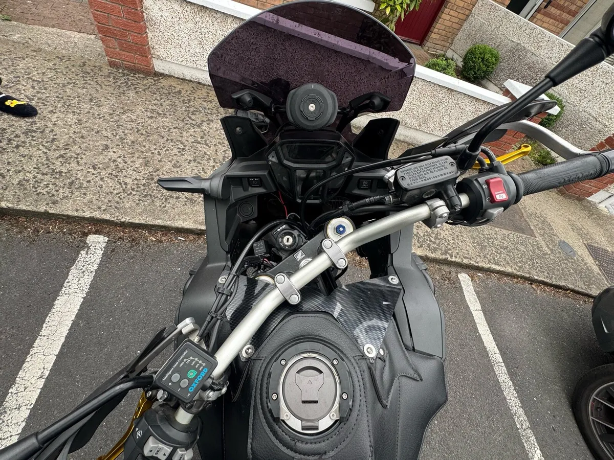 Africa Twin (CRF) 1000 - Image 4