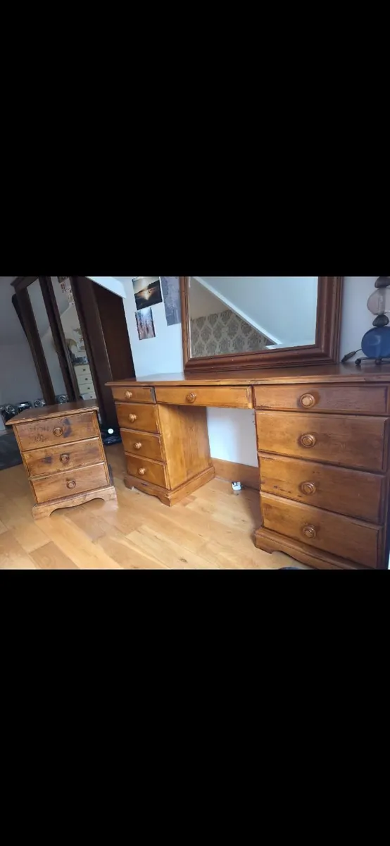 Dressing table  locker mirror - Image 2
