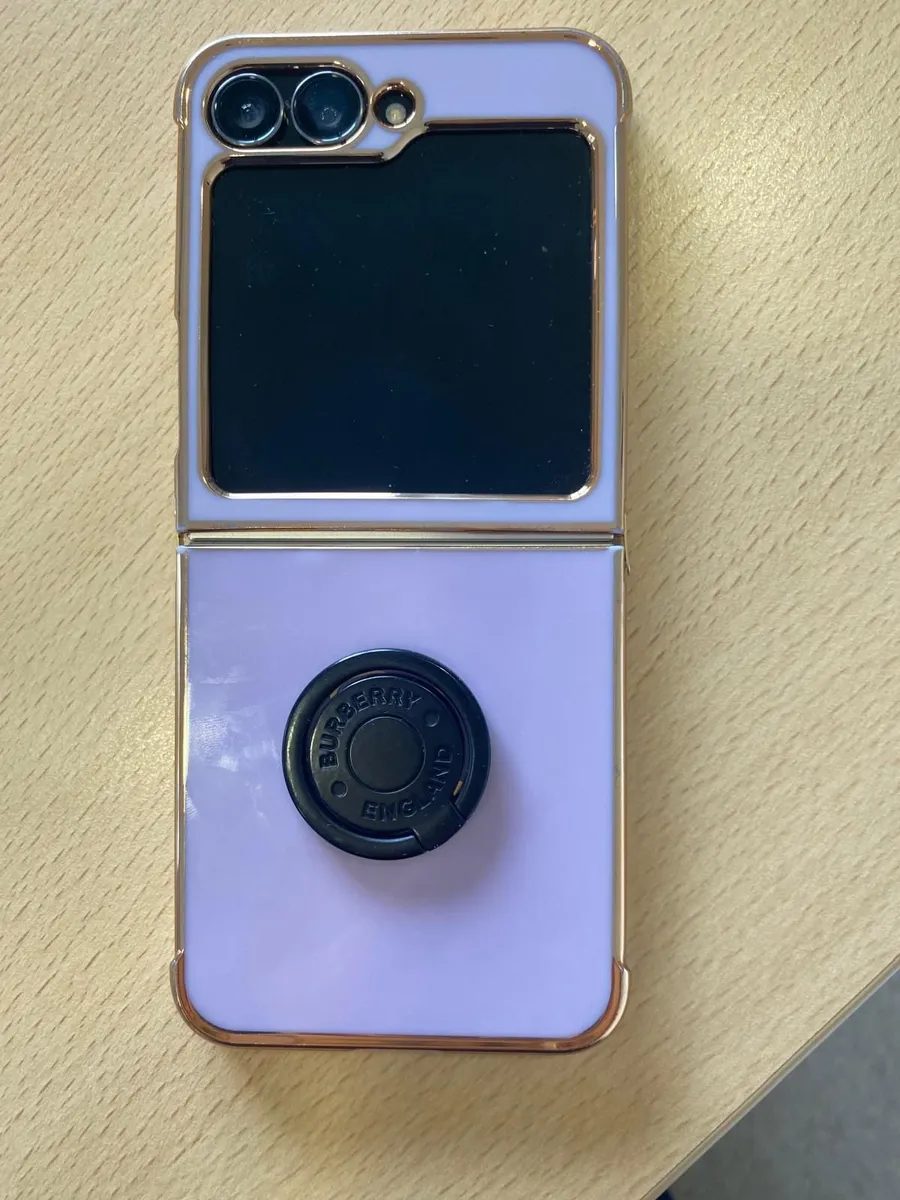 Samsung Galaxy Flip 7 Phone - Image 3