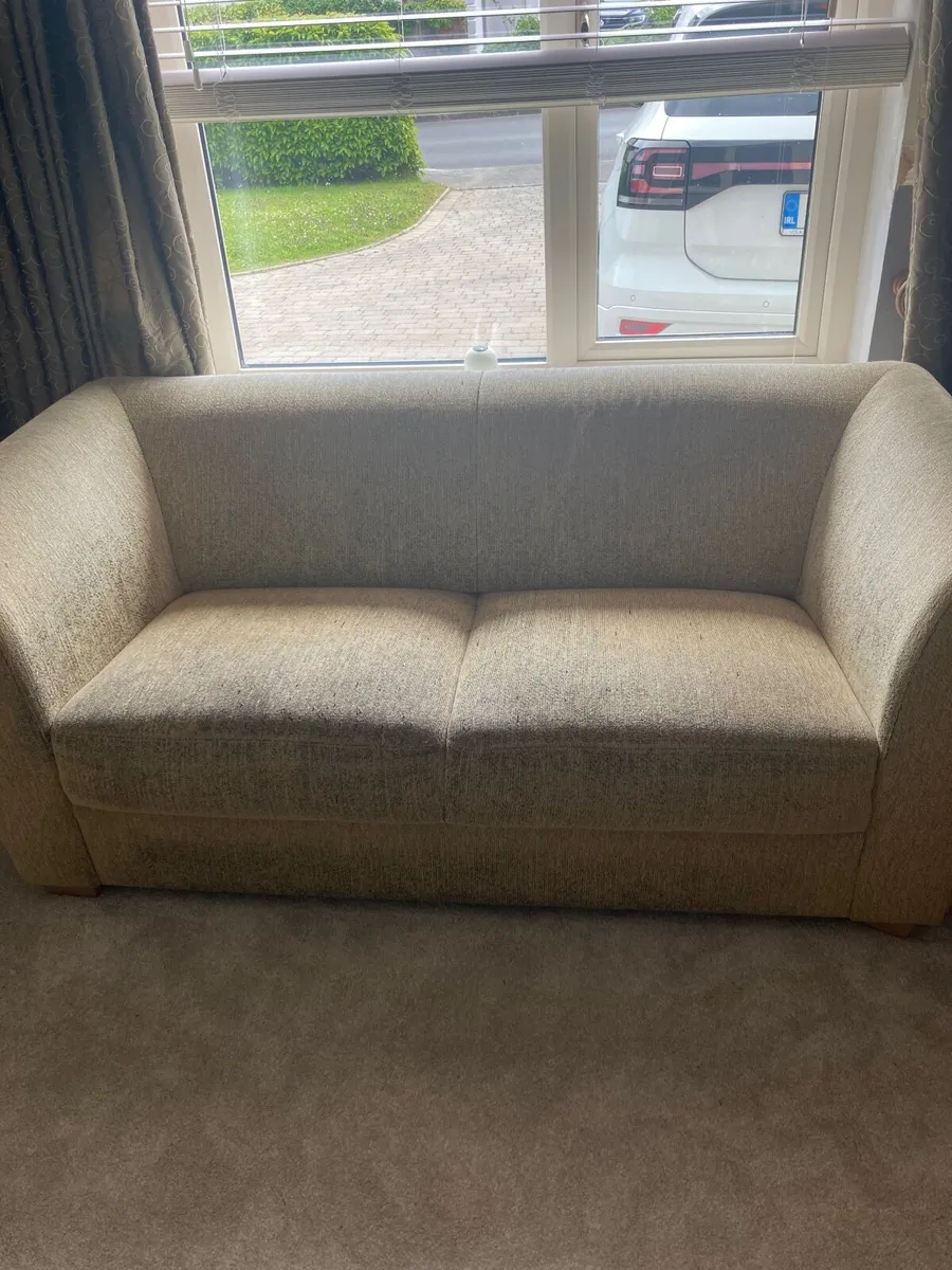 Couches - Image 3