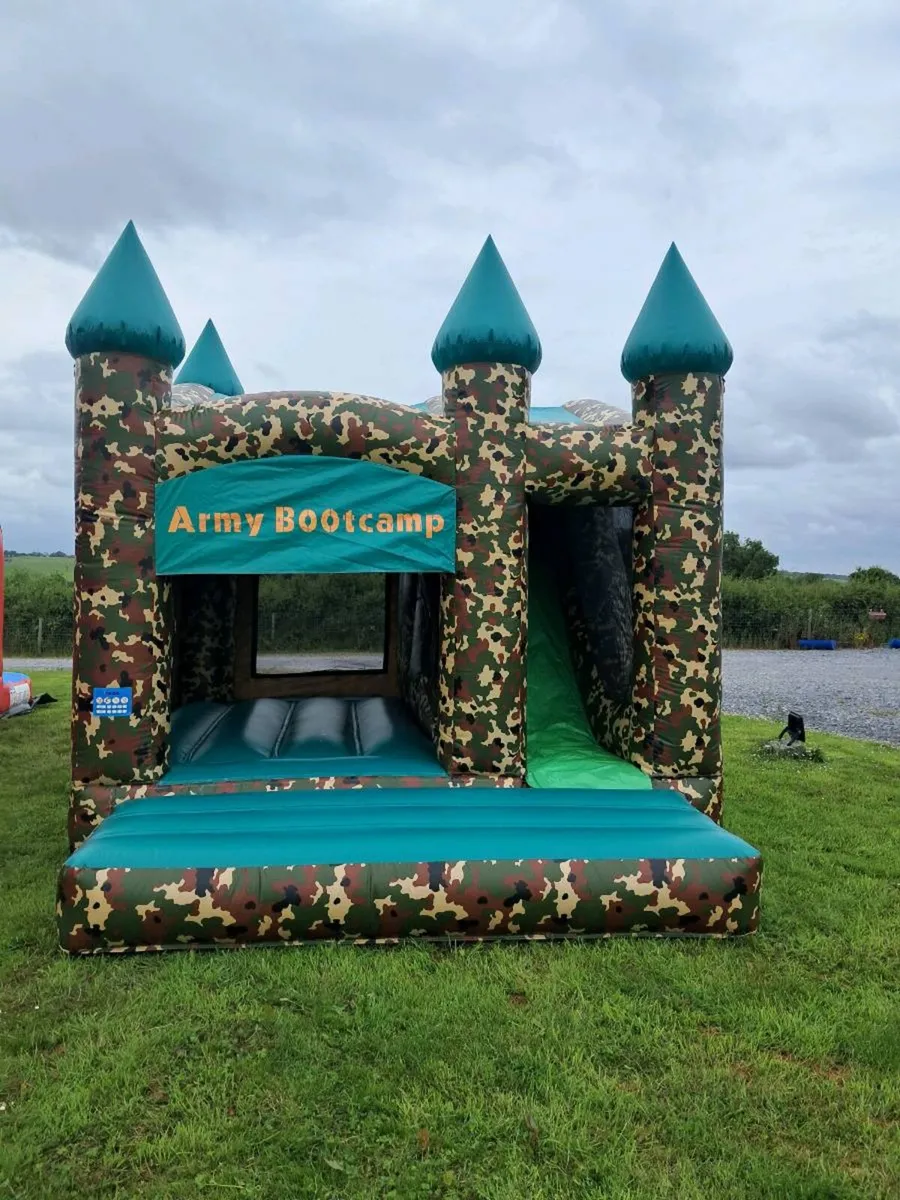 Bouncy castle - Image 2