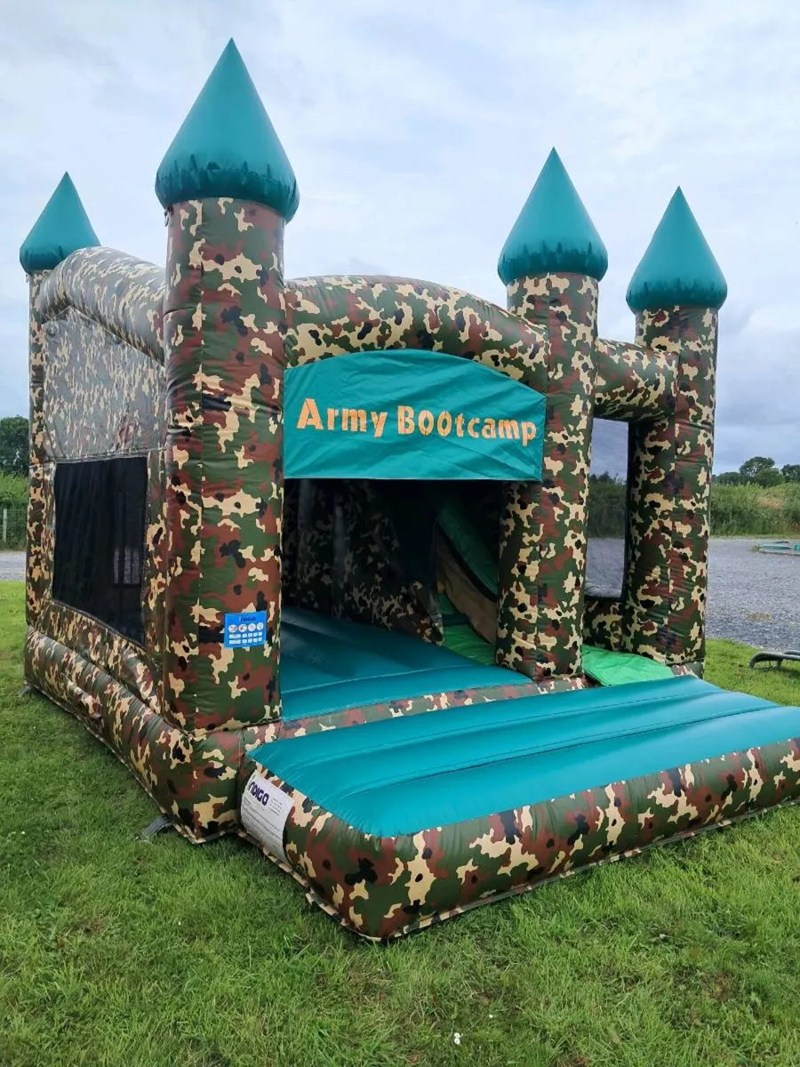 Bouncy castle - Image 1