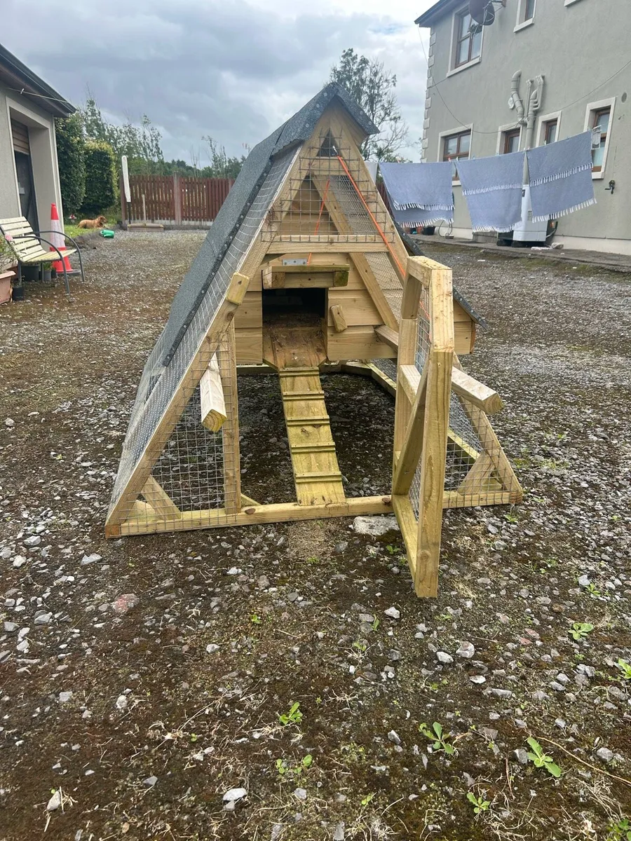 Chicken Coop - Image 3