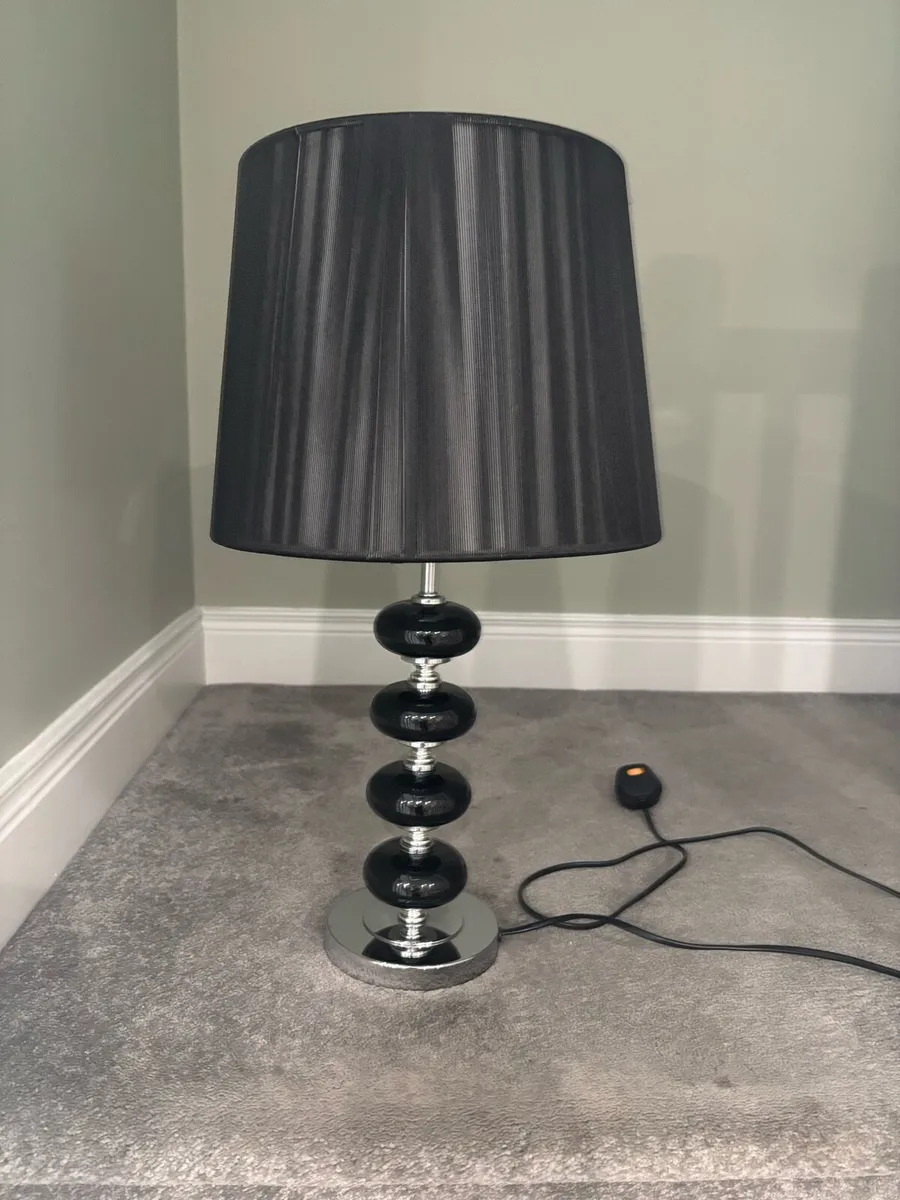 Black Table lamp