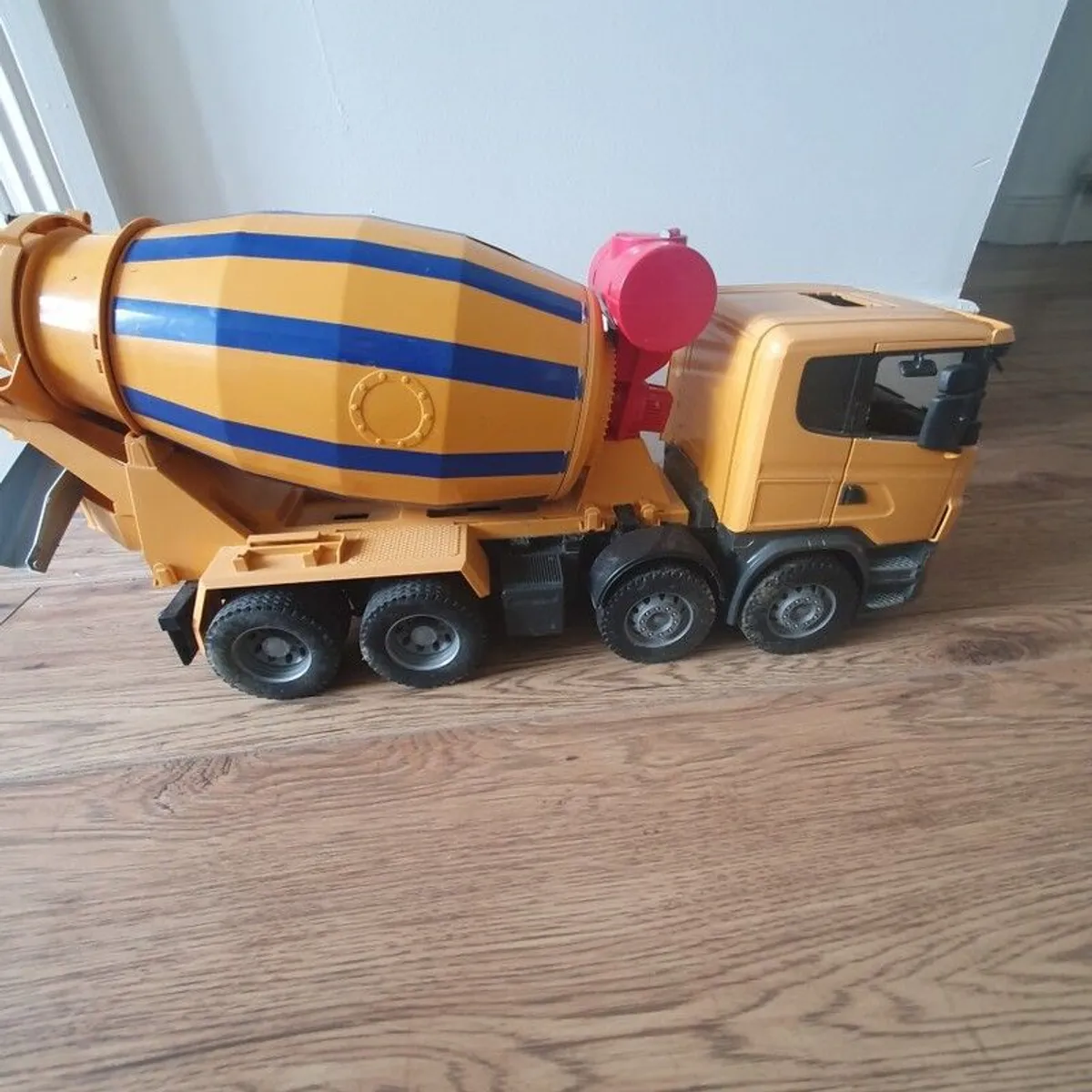 Bruder Toys - Image 2